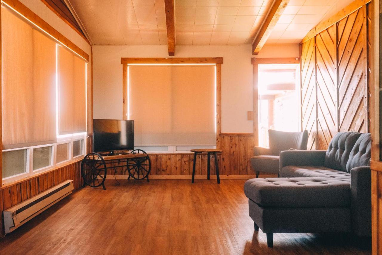 Nordet Motel Saint Georges De Malbaie Bagian luar foto
